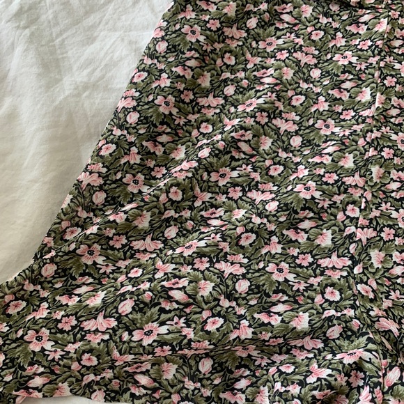 Romper - Picture 2 of 3